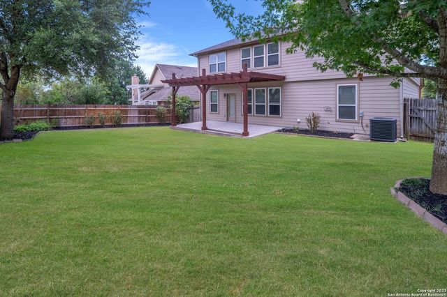 306 BIRKDALE DR, Cibolo, TX 78108