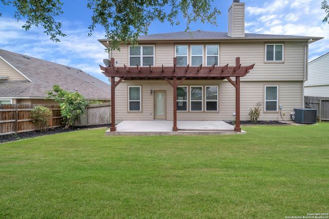 306 BIRKDALE DR, Cibolo, TX 78108