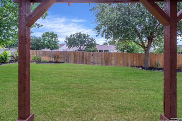 306 BIRKDALE DR, Cibolo, TX 78108