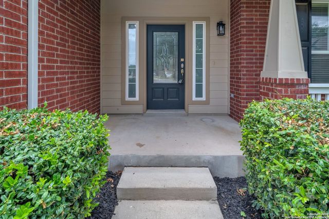 306 BIRKDALE DR, Cibolo, TX 78108