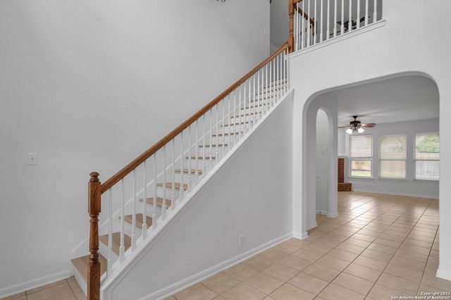 306 BIRKDALE DR, Cibolo, TX 78108