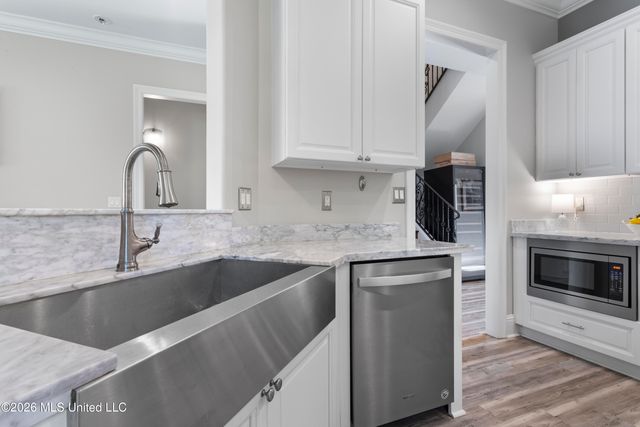 3912 Acadian Village Drive, Ocean Springs, MS 39564