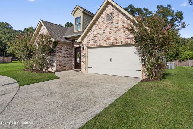 3912 Acadian Village Drive, Ocean Springs, MS 39564