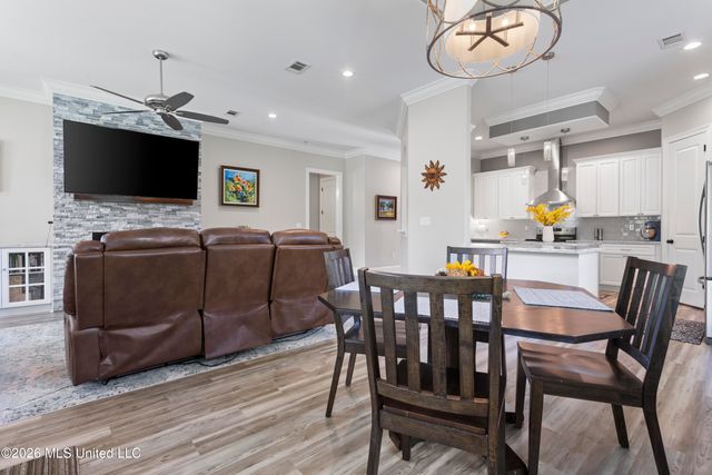 3912 Acadian Village Drive, Ocean Springs, MS 39564