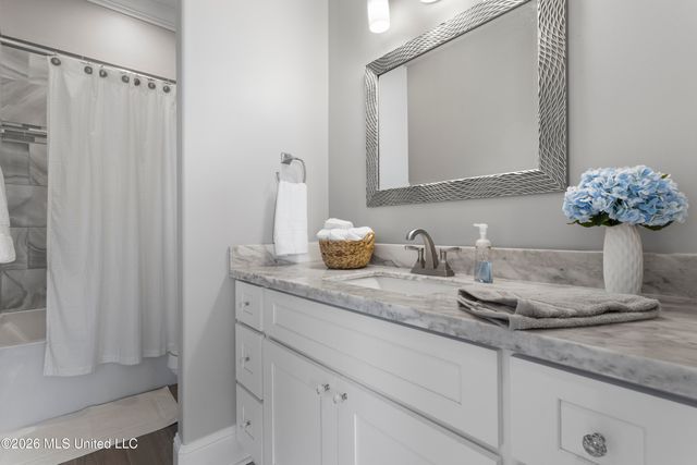 3912 Acadian Village Drive, Ocean Springs, MS 39564