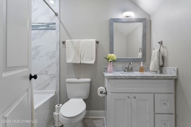 3912 Acadian Village Drive, Ocean Springs, MS 39564