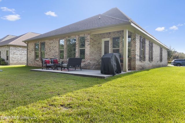 3912 Acadian Village Drive, Ocean Springs, MS 39564