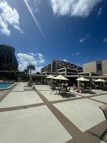 101 Crandon Blvd 276, Key Biscayne, FL 33149