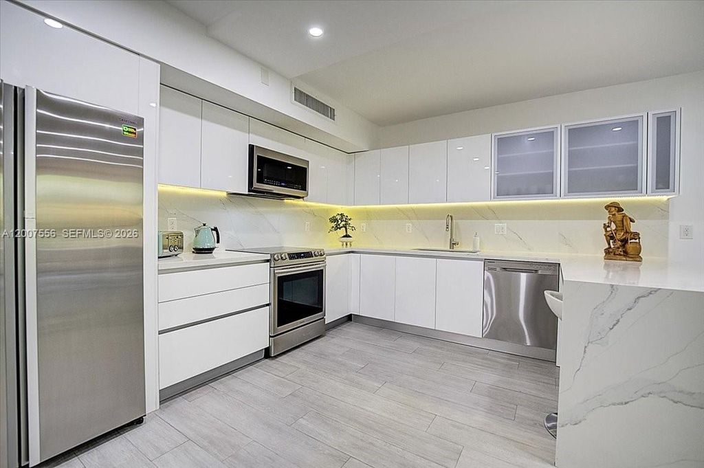 101 Crandon Blvd 276, Key Biscayne, FL 33149
