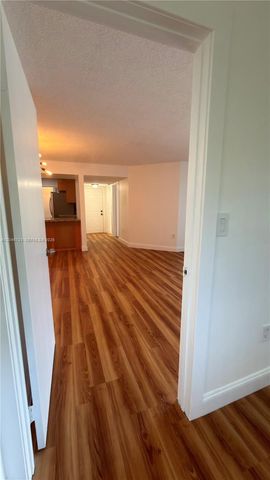 469 NE 207th Lane 101, Miami, FL 33179