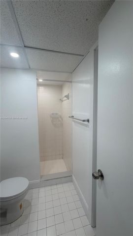 469 NE 207th Lane 101, Miami, FL 33179