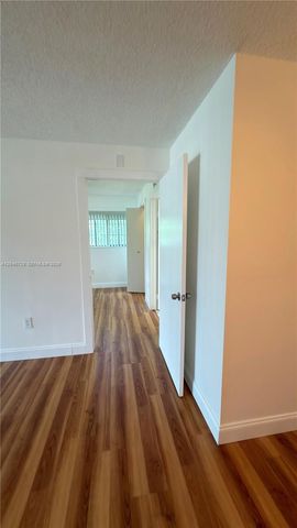 469 NE 207th Lane 101, Miami, FL 33179