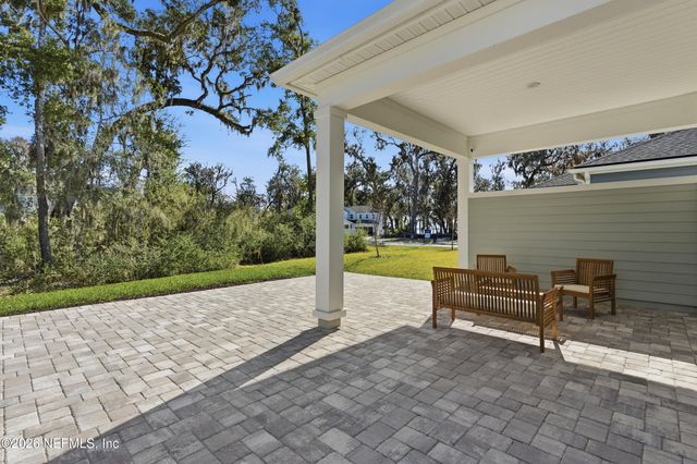 261 OAKMOSS Drive, St. Johns, FL 32259