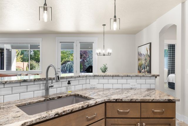 1956 N World Cup Way, Eagle, ID 83616