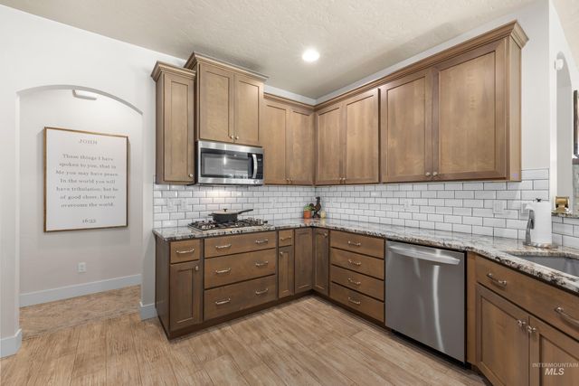 1956 N World Cup Way, Eagle, ID 83616