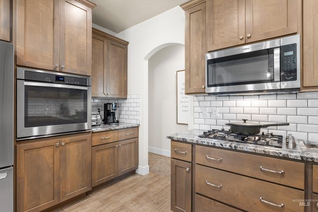 1956 N World Cup Way, Eagle, ID 83616