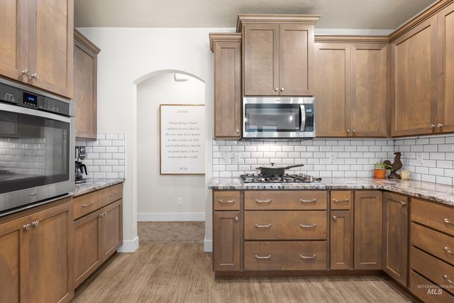 1956 N World Cup Way, Eagle, ID 83616