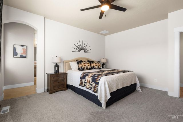 1956 N World Cup Way, Eagle, ID 83616