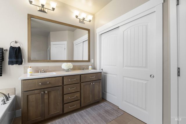 1956 N World Cup Way, Eagle, ID 83616