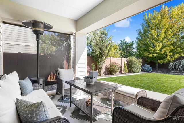 1956 N World Cup Way, Eagle, ID 83616