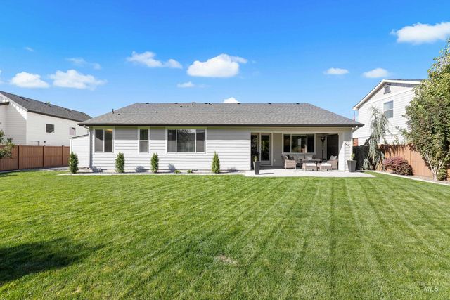 1956 N World Cup Way, Eagle, ID 83616