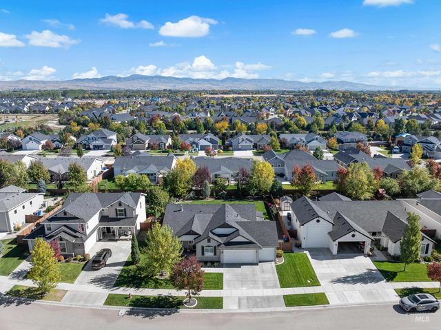 1956 N World Cup Way, Eagle, ID 83616