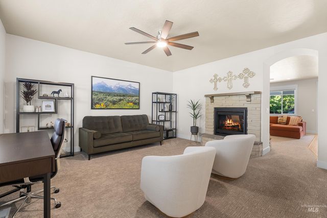 1956 N World Cup Way, Eagle, ID 83616