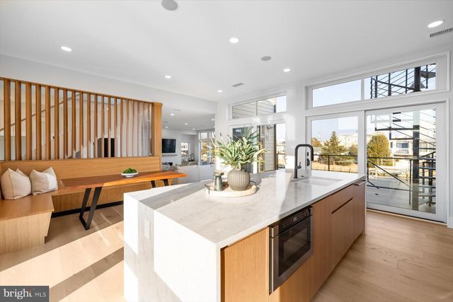 318 YORK RD, South Bethany, DE 19930