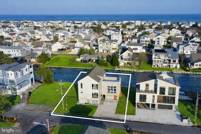 318 YORK RD, South Bethany, DE 19930