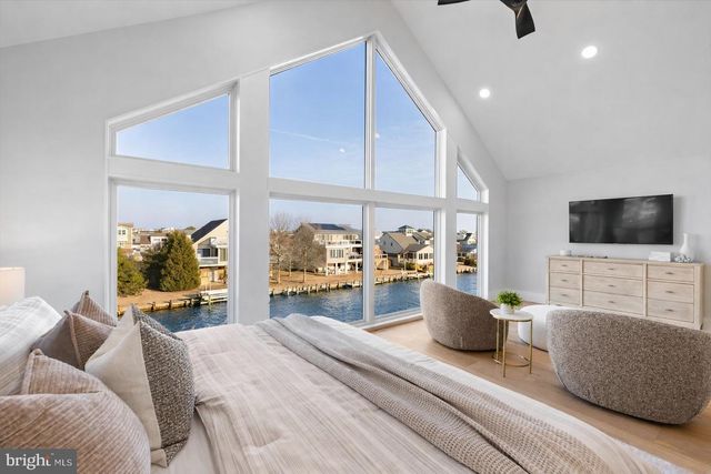 318 YORK RD, South Bethany, DE 19930