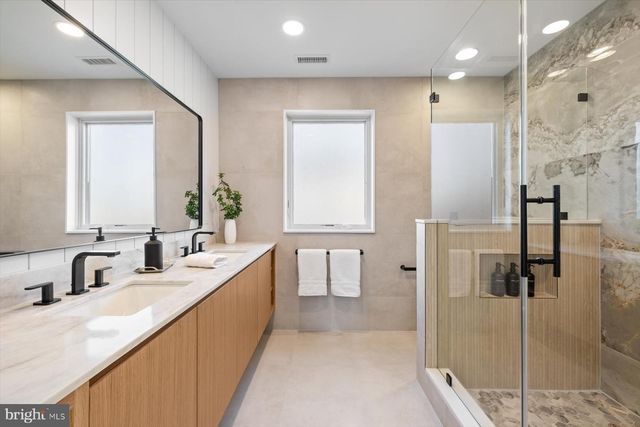 318 YORK RD, South Bethany, DE 19930