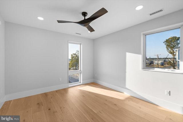 318 YORK RD, South Bethany, DE 19930