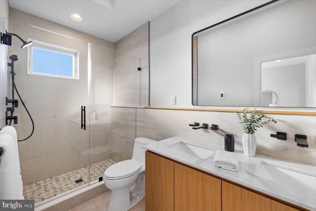 318 YORK RD, South Bethany, DE 19930