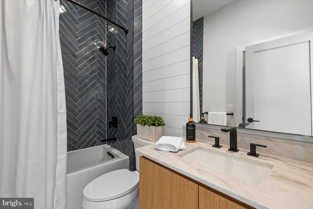 318 YORK RD, South Bethany, DE 19930