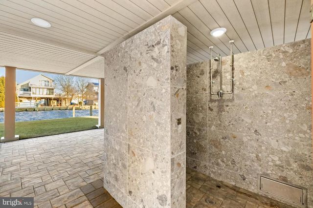 318 YORK RD, South Bethany, DE 19930