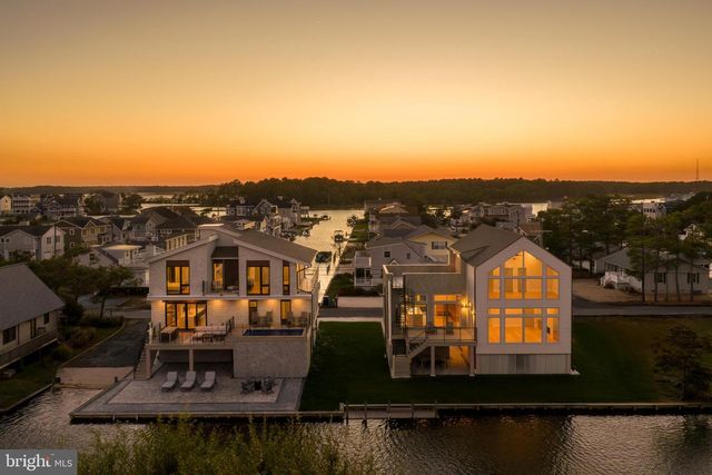 318 YORK RD, South Bethany, DE 19930