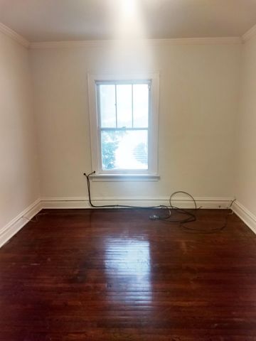 1529 North Avenue 2, Waukegan, IL 60085