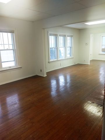 1529 North Avenue 2, Waukegan, IL 60085