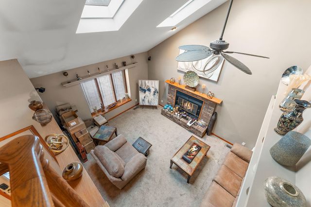 602 Brunswick Court, Valparaiso, IN 46383