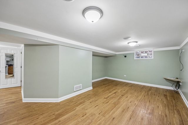 2556 Wood Street, River Grove, IL 60171