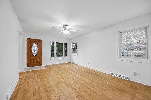 2556 Wood Street, River Grove, IL 60171