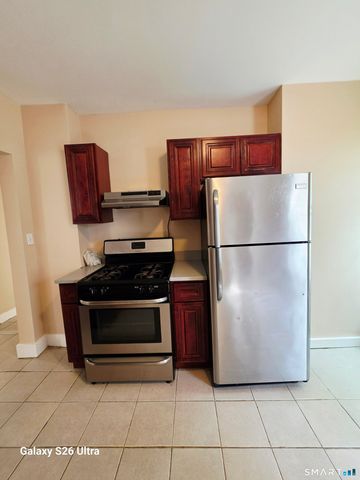 124 Southview Street 1, Waterbury, CT 06706