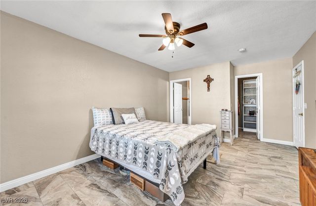 7963 Cina Avenue, Las Vegas, NV 89147