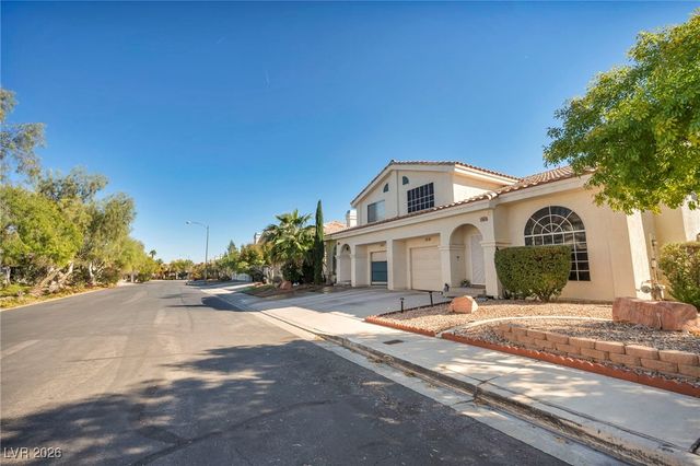 7963 Cina Avenue, Las Vegas, NV 89147