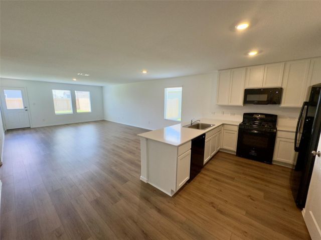 2221 Cumulus CT, Lockhart, TX 78644