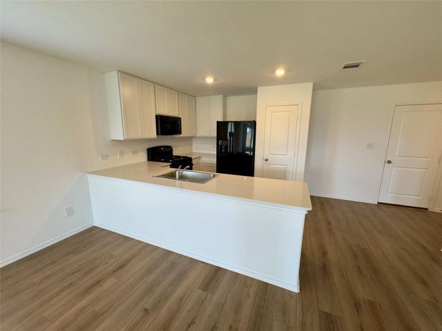 2221 Cumulus CT, Lockhart, TX 78644