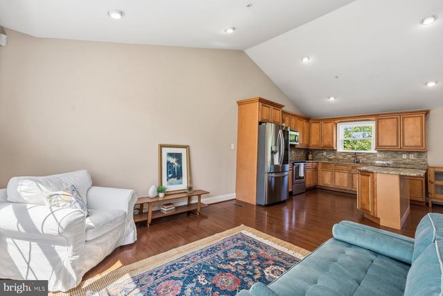 2261 PARK HILL AVE, Baltimore, MD 21211
