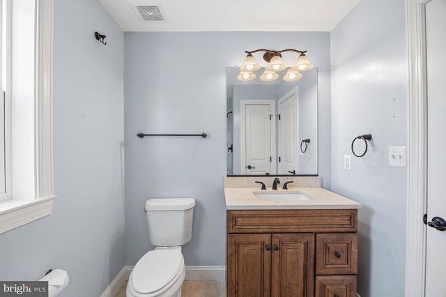 2261 PARK HILL AVE, Baltimore, MD 21211