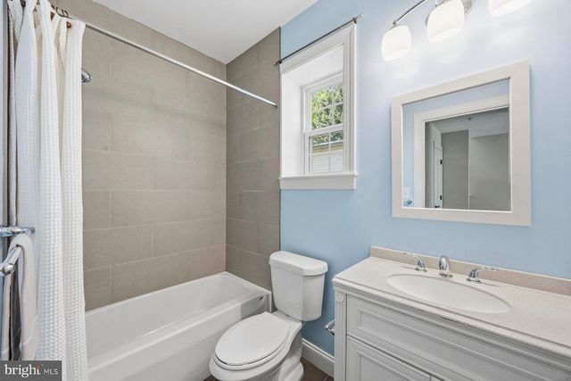2261 PARK HILL AVE, Baltimore, MD 21211