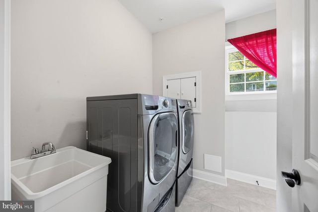 2261 PARK HILL AVE, Baltimore, MD 21211